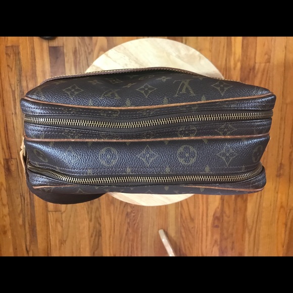 Louis Vuitton Monogram Reporter PM Crossbody Bag - Picture 2 of 8